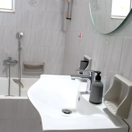 Mid Century Modern - Atelier شقة