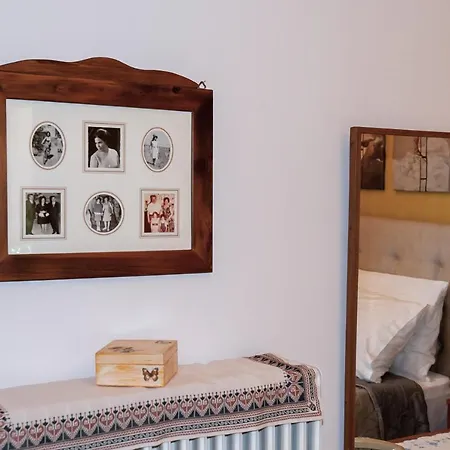 Appartamento Mid Century Modern - Atelier Ancient Olympia